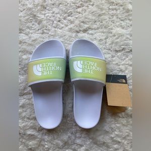 The North Face Women’s Basecamp III Slides, Size 6, Ombre Print, White, NWT